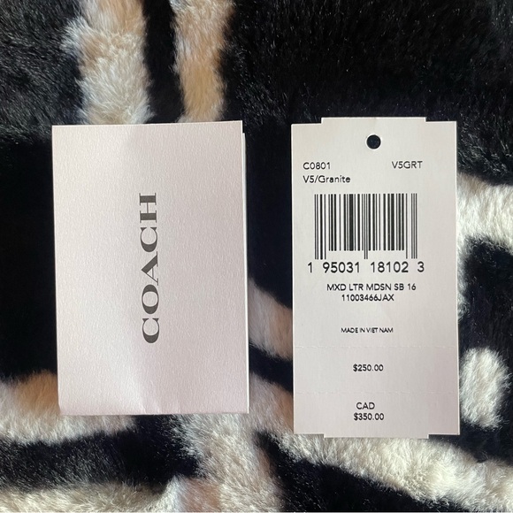 Coach Madison Shoulder Bag 16
Condition: 9/10 - Picture 8 of 8